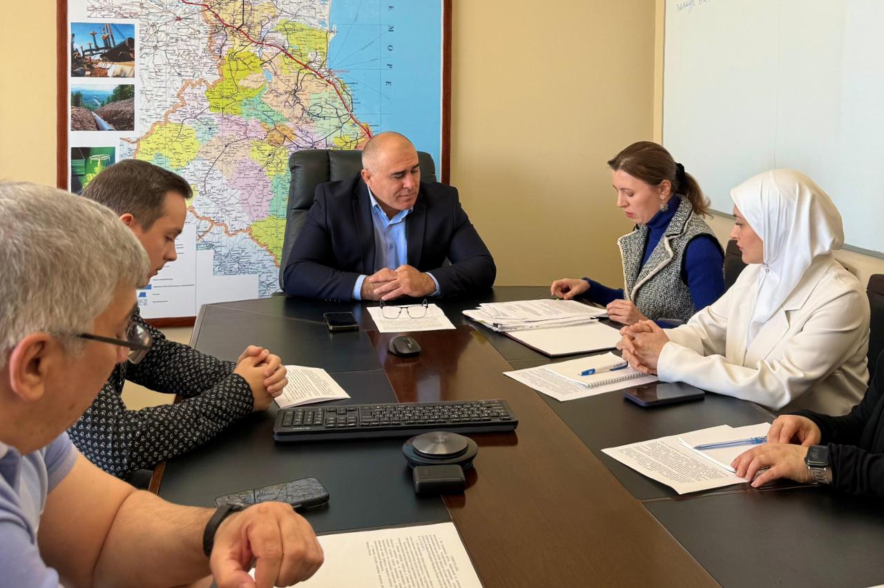 В Министерстве энергетики и тарифов Республики Дагестан состоялось консультативно-методическое совещание, посвященное вопросам соблюдения антикоррупционного законодательства в сфере государственных закупок.